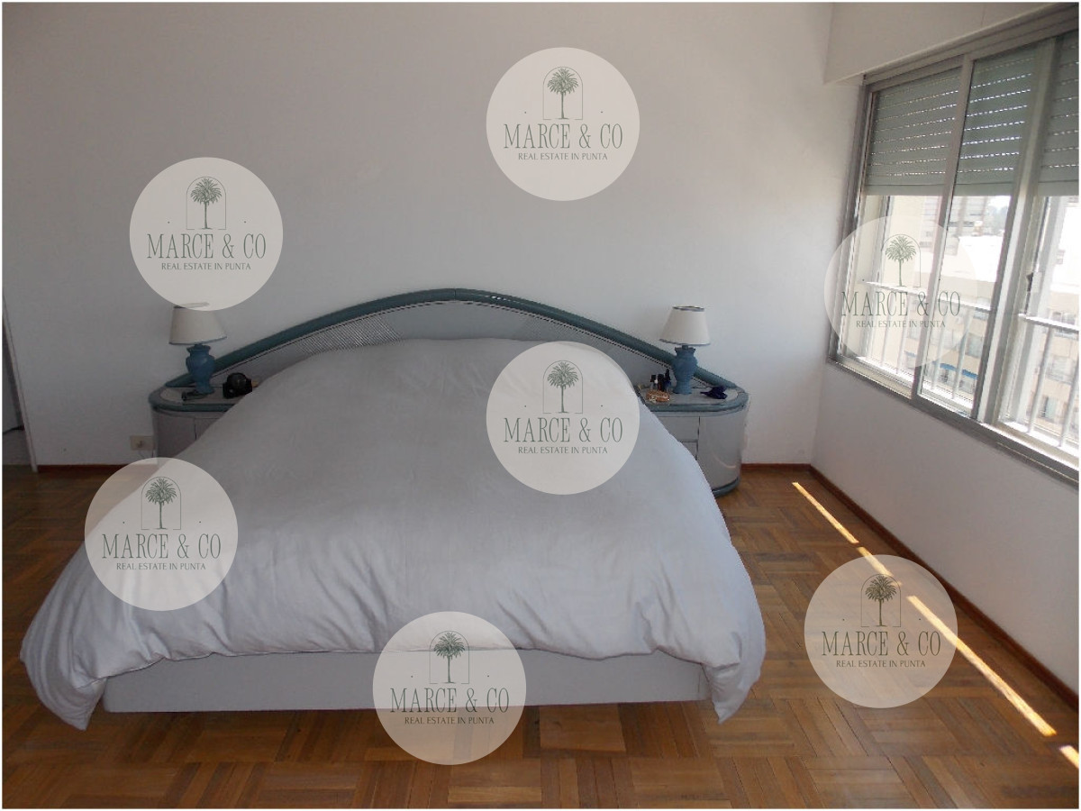 Apartamento ID.185 - En Peninsula, con vista a brava y parrillero propio 