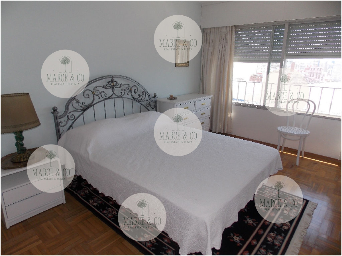 Apartamento ID.185 - En Peninsula, con vista a brava y parrillero propio 