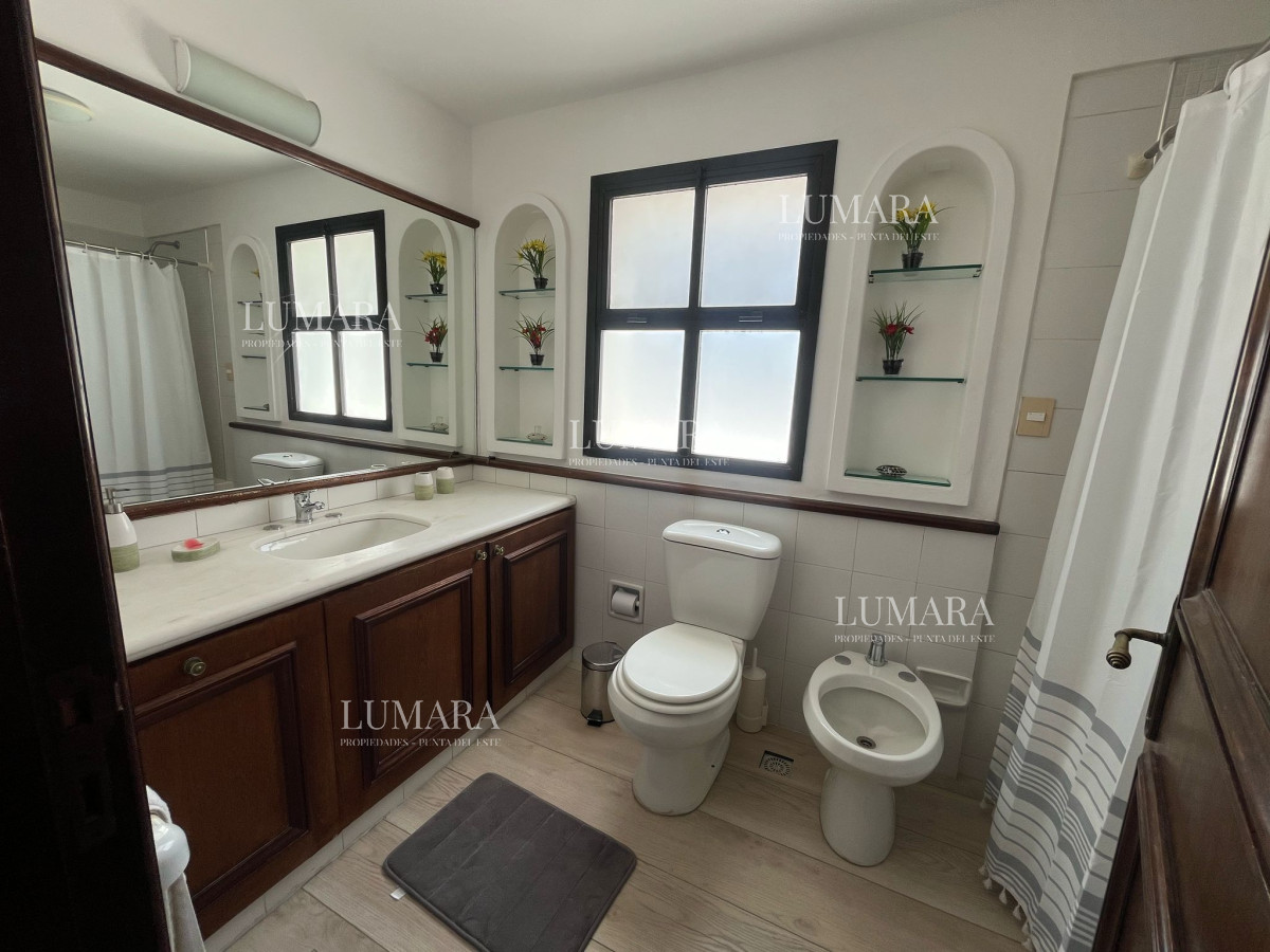 Apartamento ID.1136 - RINCON DEL INDIO A UNA CUADRA DE LA RAMBLA CON PARRILLERO PROPIO