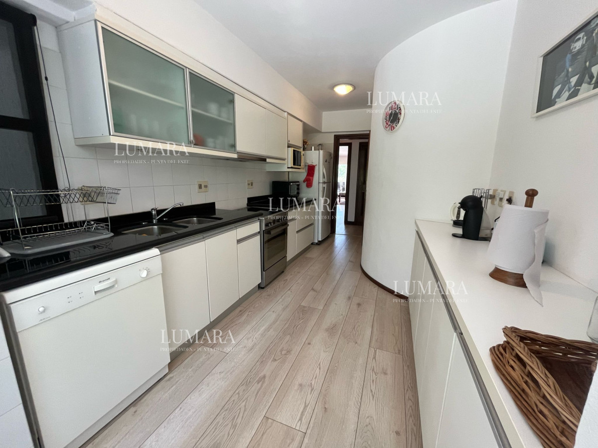 Apartamento ID.1136 - RINCON DEL INDIO A UNA CUADRA DE LA RAMBLA CON PARRILLERO PROPIO