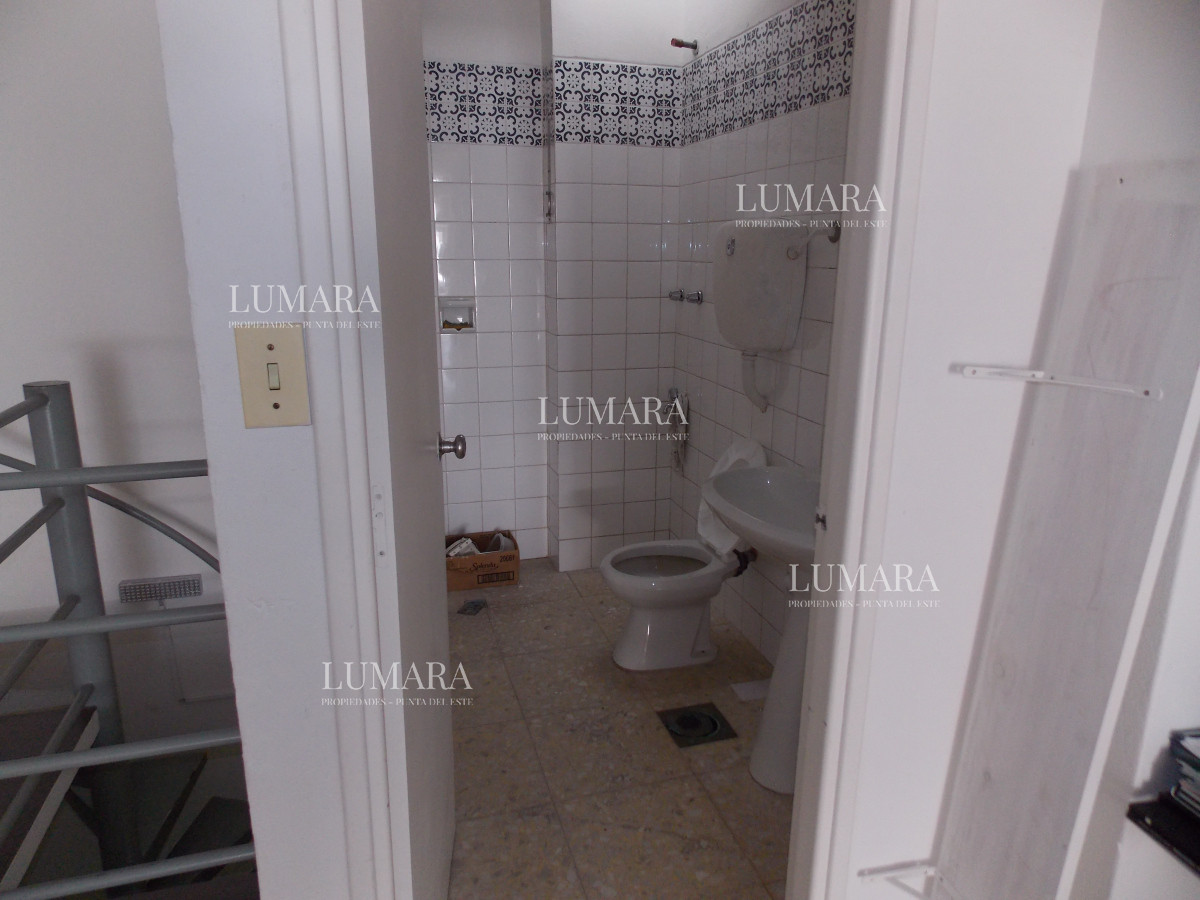 Local Comercial ID.3024 - LOCAL CENTRICO CALLE 29  venta con renta