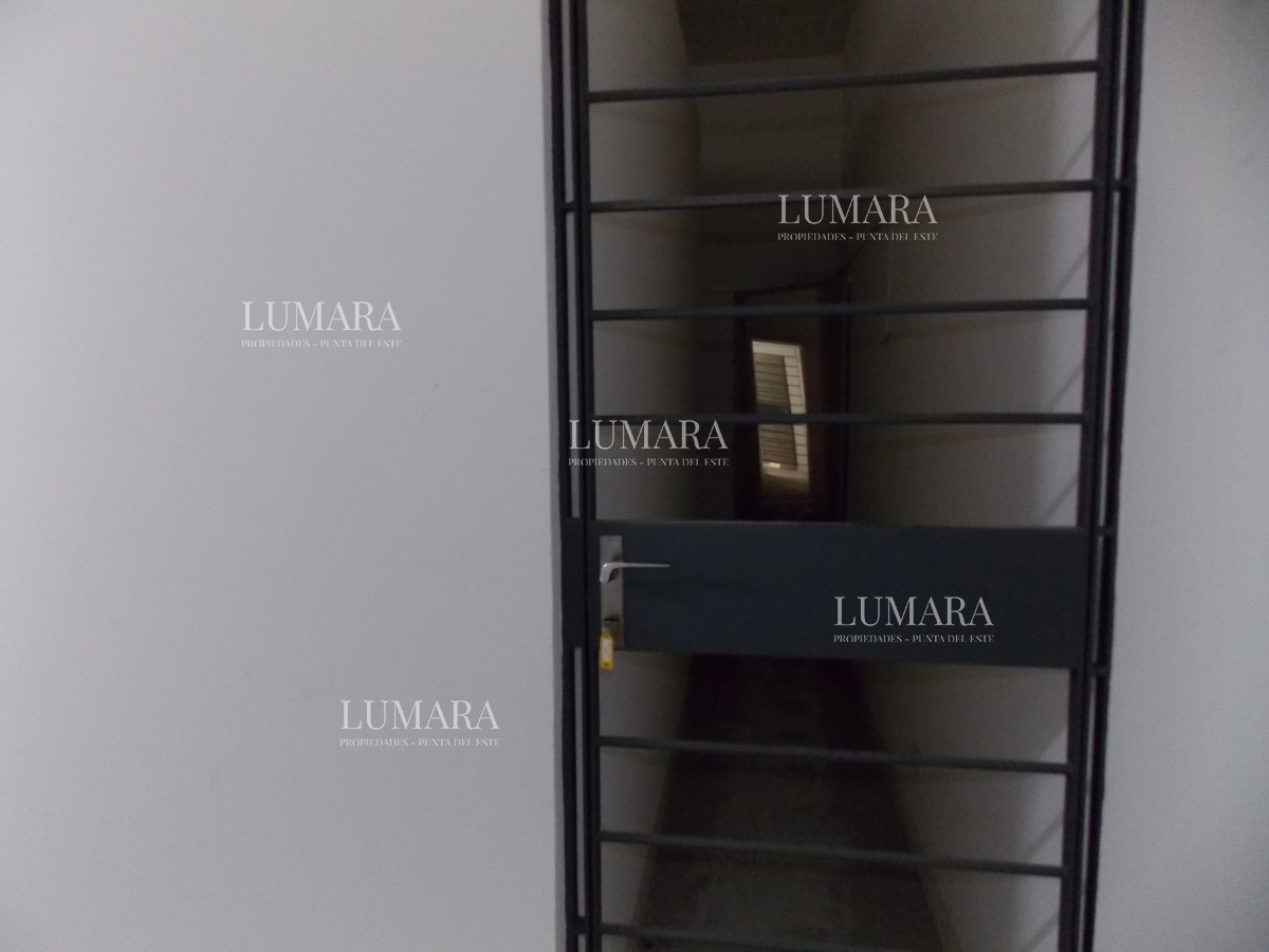 Local Comercial ID.3362 - LOCAL EN EL CENTRO DE MALDONADO EN ALQUILER 