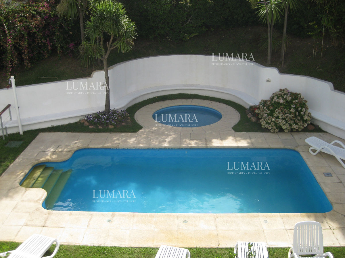 Apartamento ID.1136 - RINCON DEL INDIO A UNA CUADRA DE LA RAMBLA CON PARRILLERO PROPIO