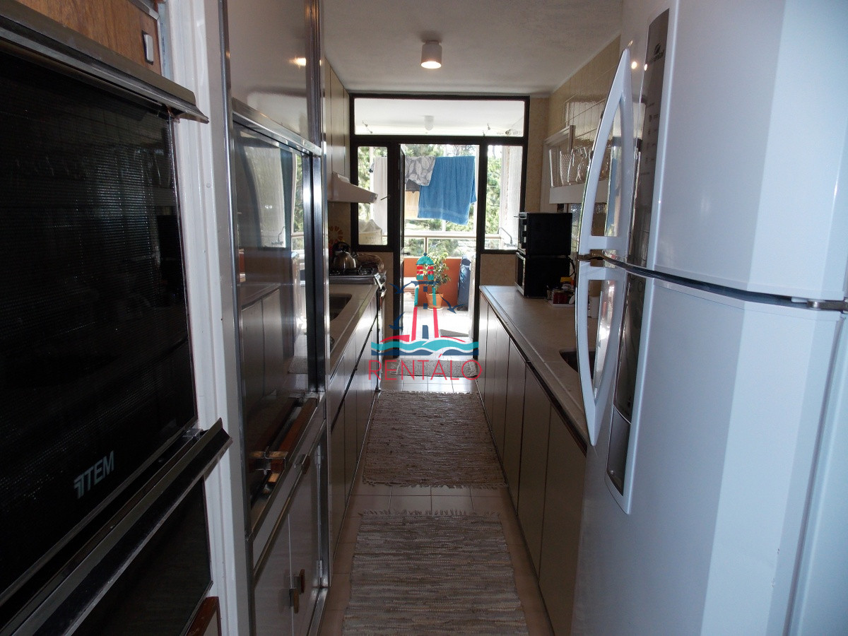 Apartamento ID.51 - Apartamento en venta 2 dormitorios Punta del este primera linea