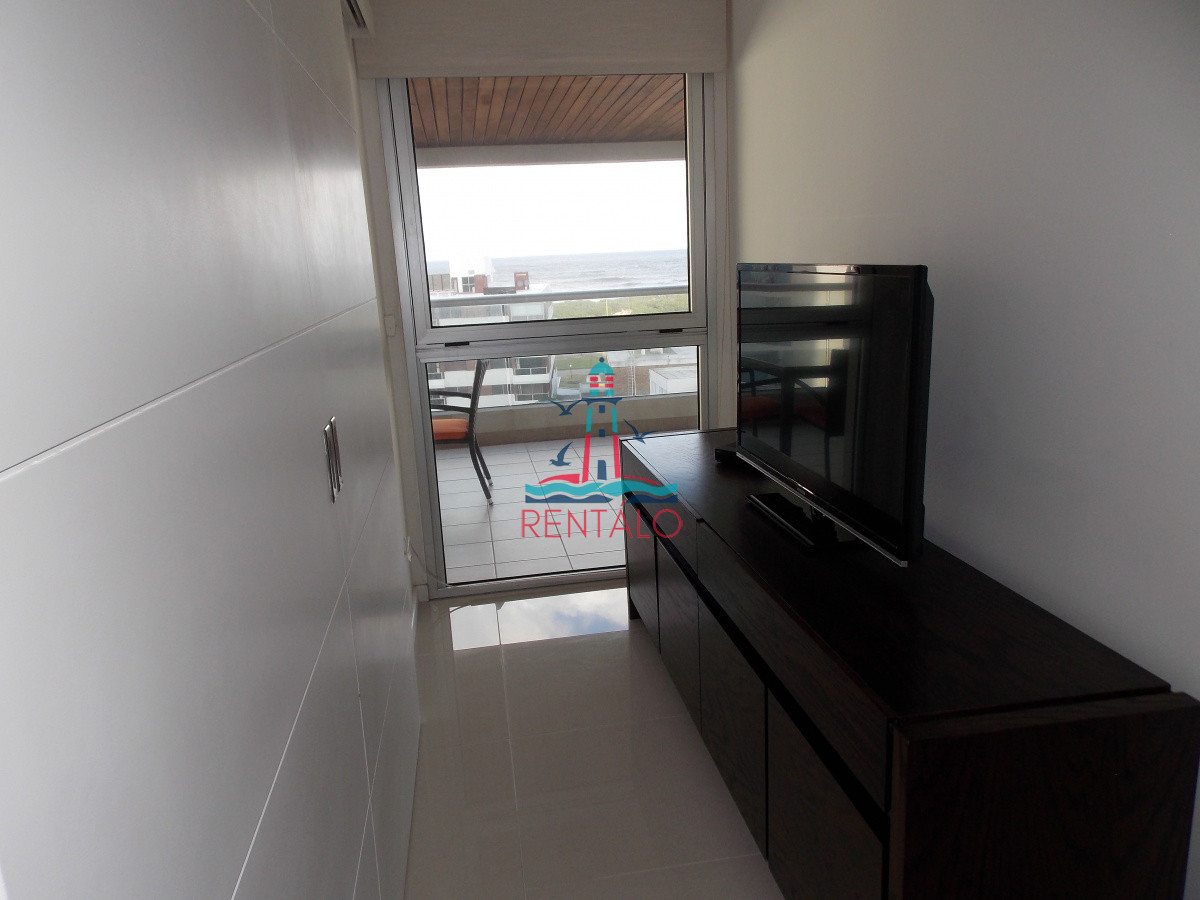 Apartamento ID.42 - Apartamento en venta 2 dormitorios y medio Punta del este