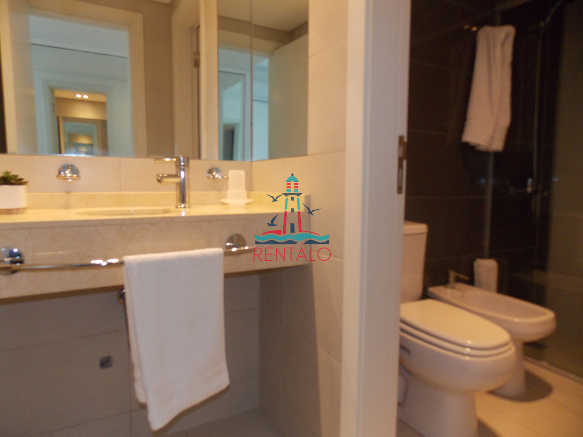 Apartamento ID.50 - Apartamento en venta 2 dormitorios Punta del Este, Wind Tower 
