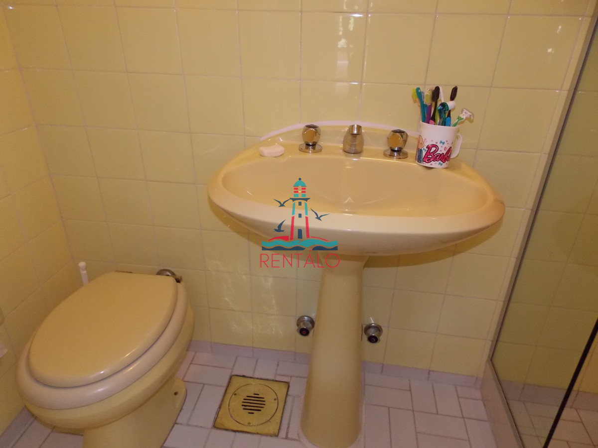 Apartamento ID.51 - Apartamento en venta 2 dormitorios Punta del este primera linea