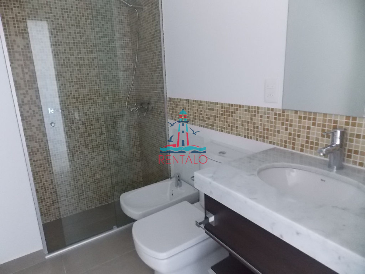 Apartamento ID.42 - Apartamento en venta 2 dormitorios y medio Punta del este