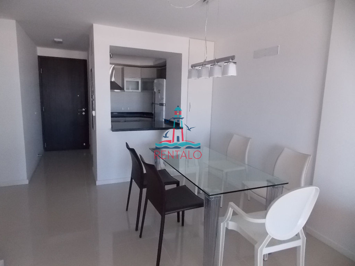 Apartamento ID.42 - Apartamento en venta 2 dormitorios y medio Punta del este