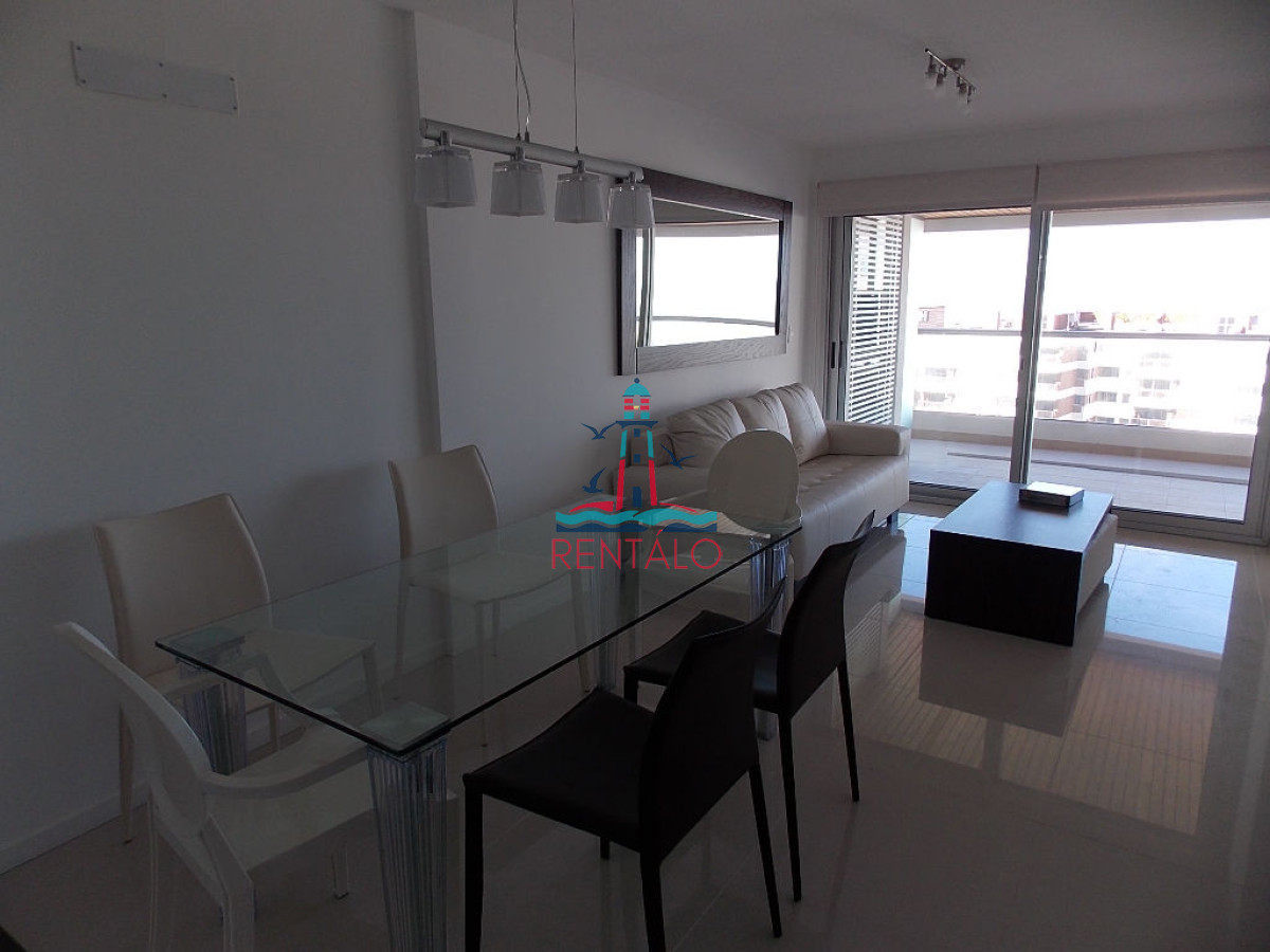 Apartamento ID.42 - Apartamento en venta 2 dormitorios y medio Punta del este