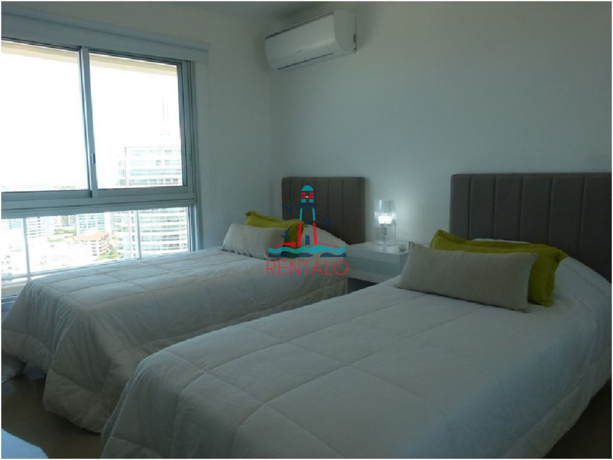Apartamento ID.50 - Apartamento en venta 2 dormitorios Punta del Este, Wind Tower 
