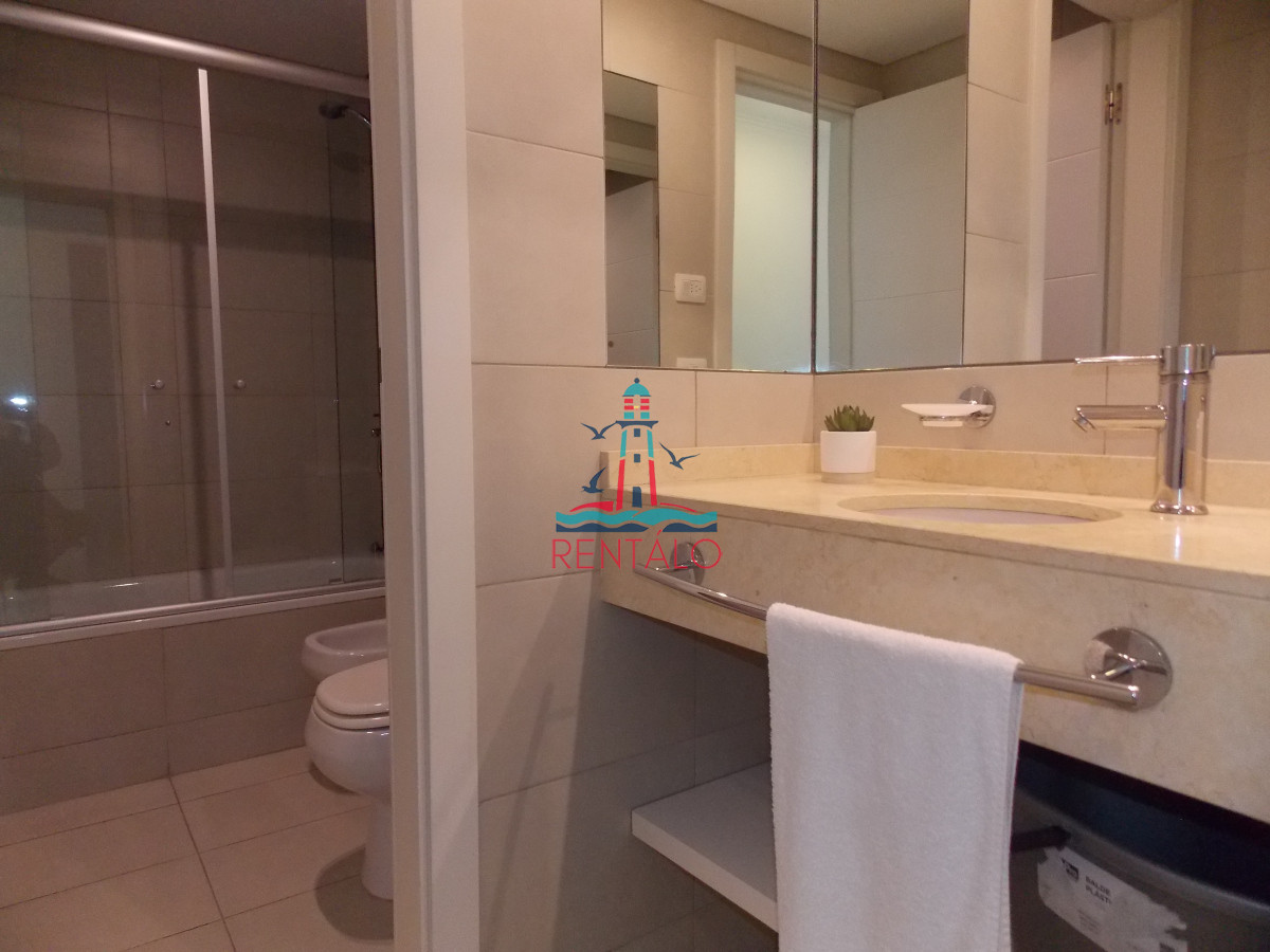 Apartamento ID.50 - Apartamento en venta 2 dormitorios Punta del Este, Wind Tower 
