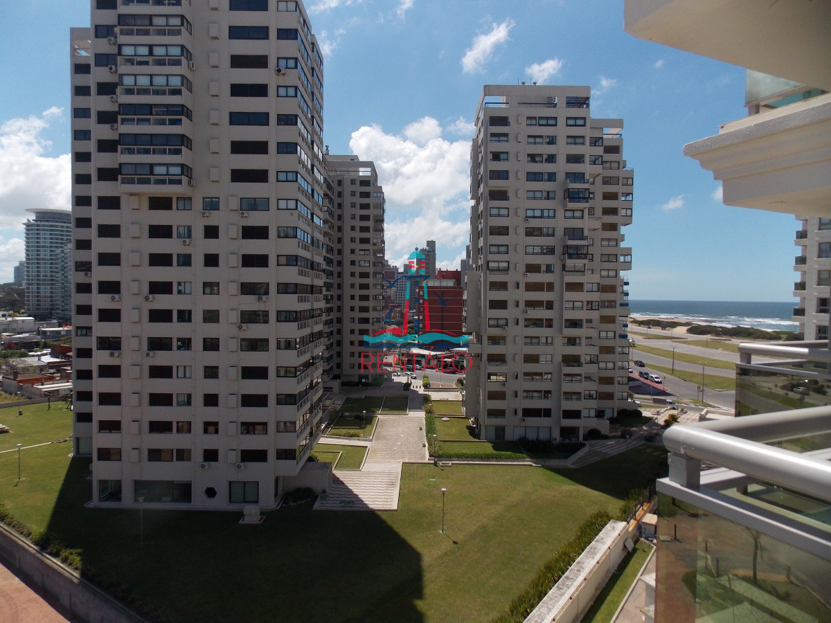 Apartamento ID.52 - Apartamento en venta 2 dormitorios en Imperiale Punta del Este