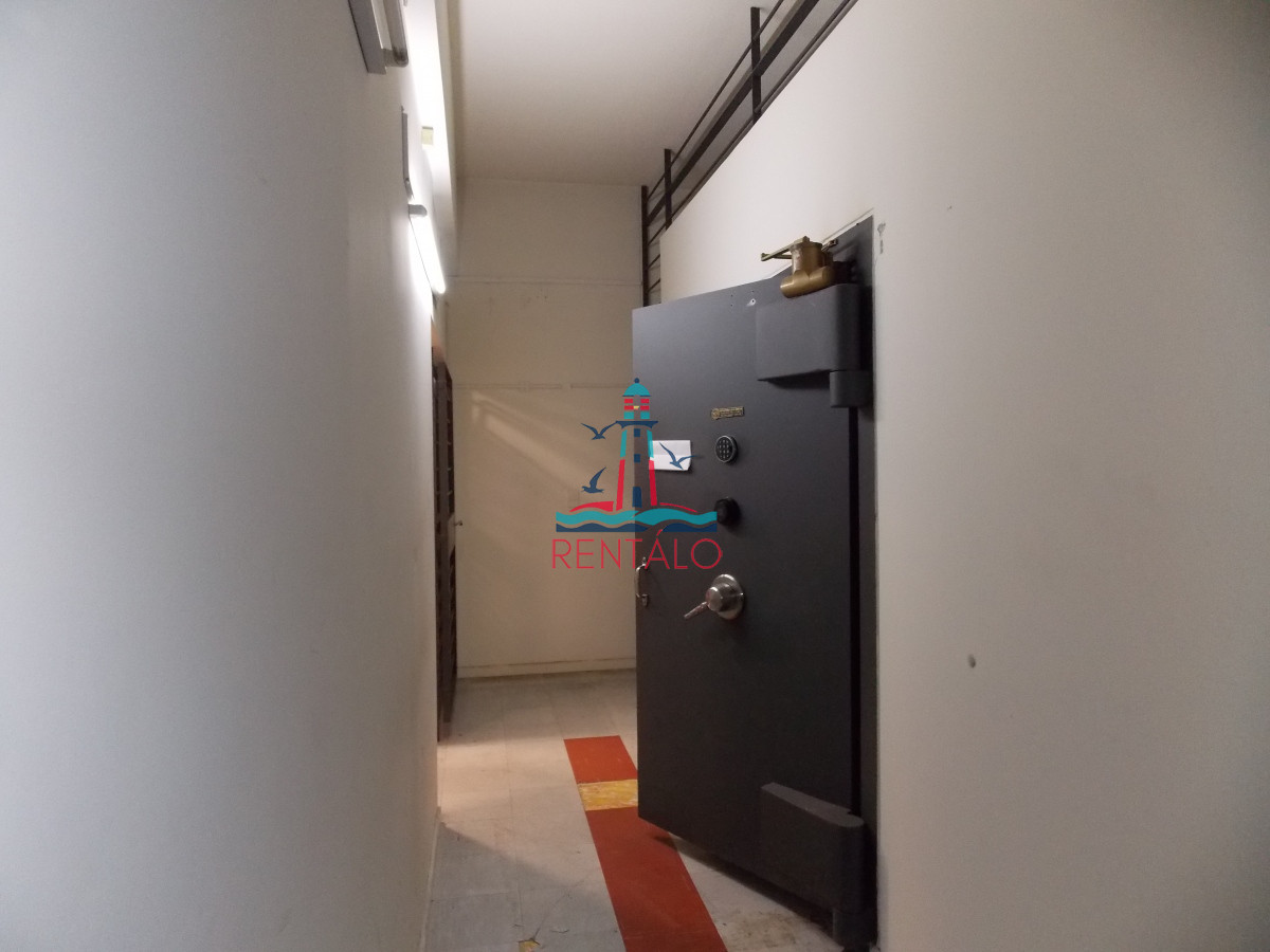 Local Comercial ID.148 - LOCAL EN EL CENTRO DE MALDONADO EN ALQUILER 
