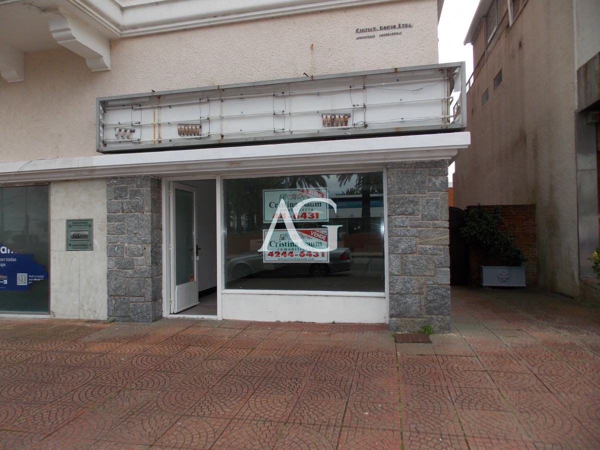 Local Comercial ID.471 - PENINSULA - EXCELENTE LOCAL SOBRE CALLE GORLERO !!!