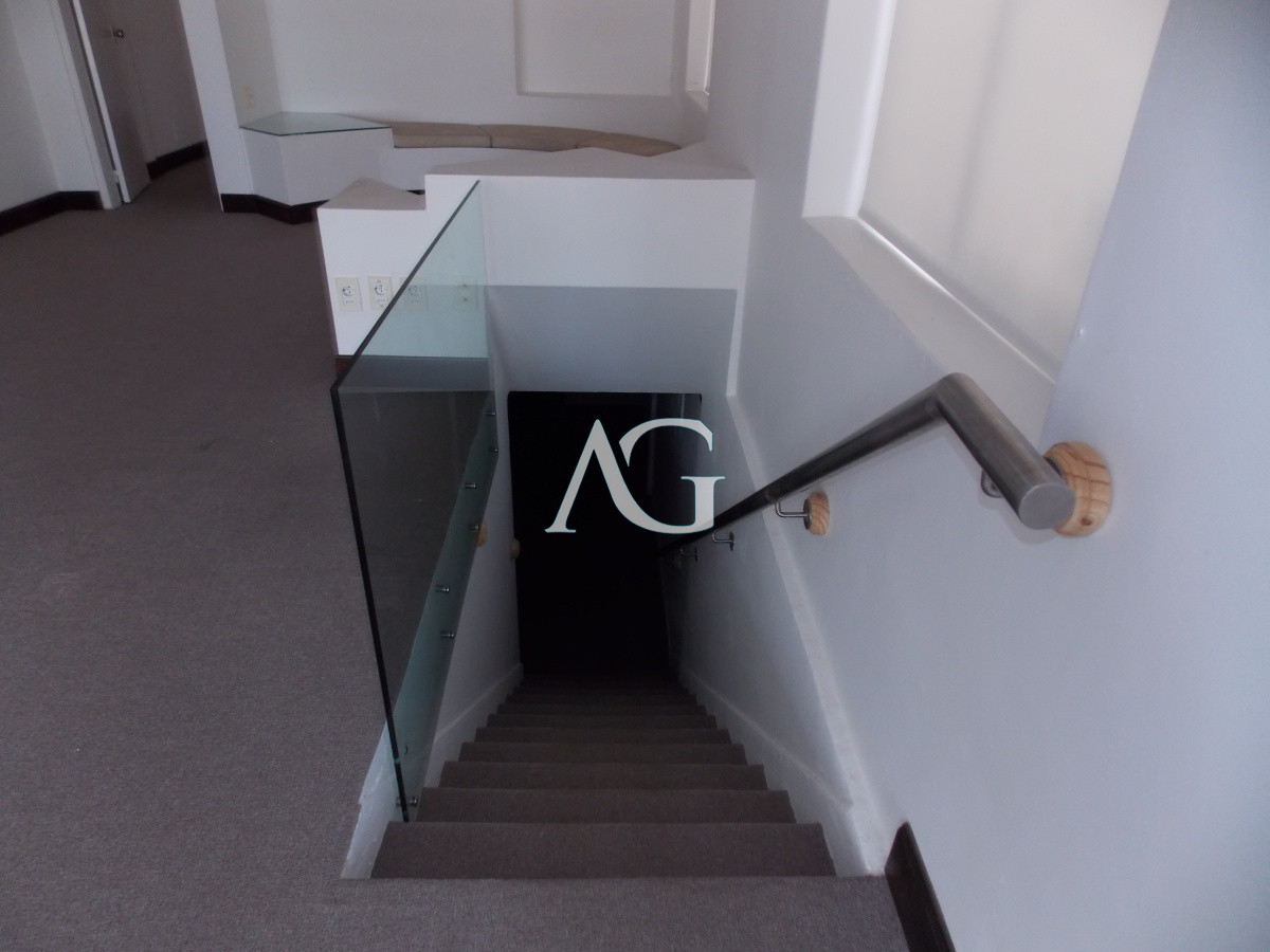 Local Comercial ID.471 - PENINSULA - EXCELENTE LOCAL SOBRE CALLE GORLERO !!!