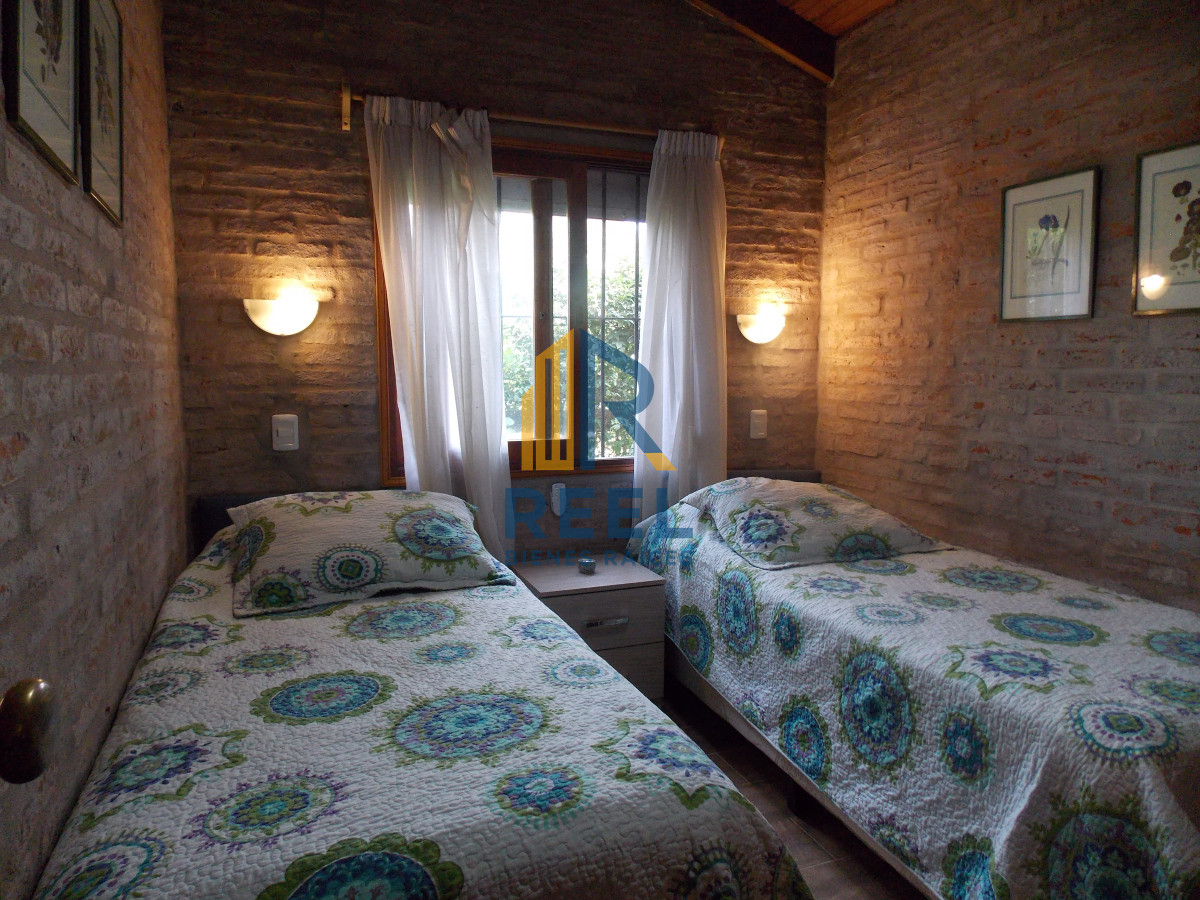 Casa ID.312 - PRECIOSA CASA EN BALNEARIO BS.AS Reciclada