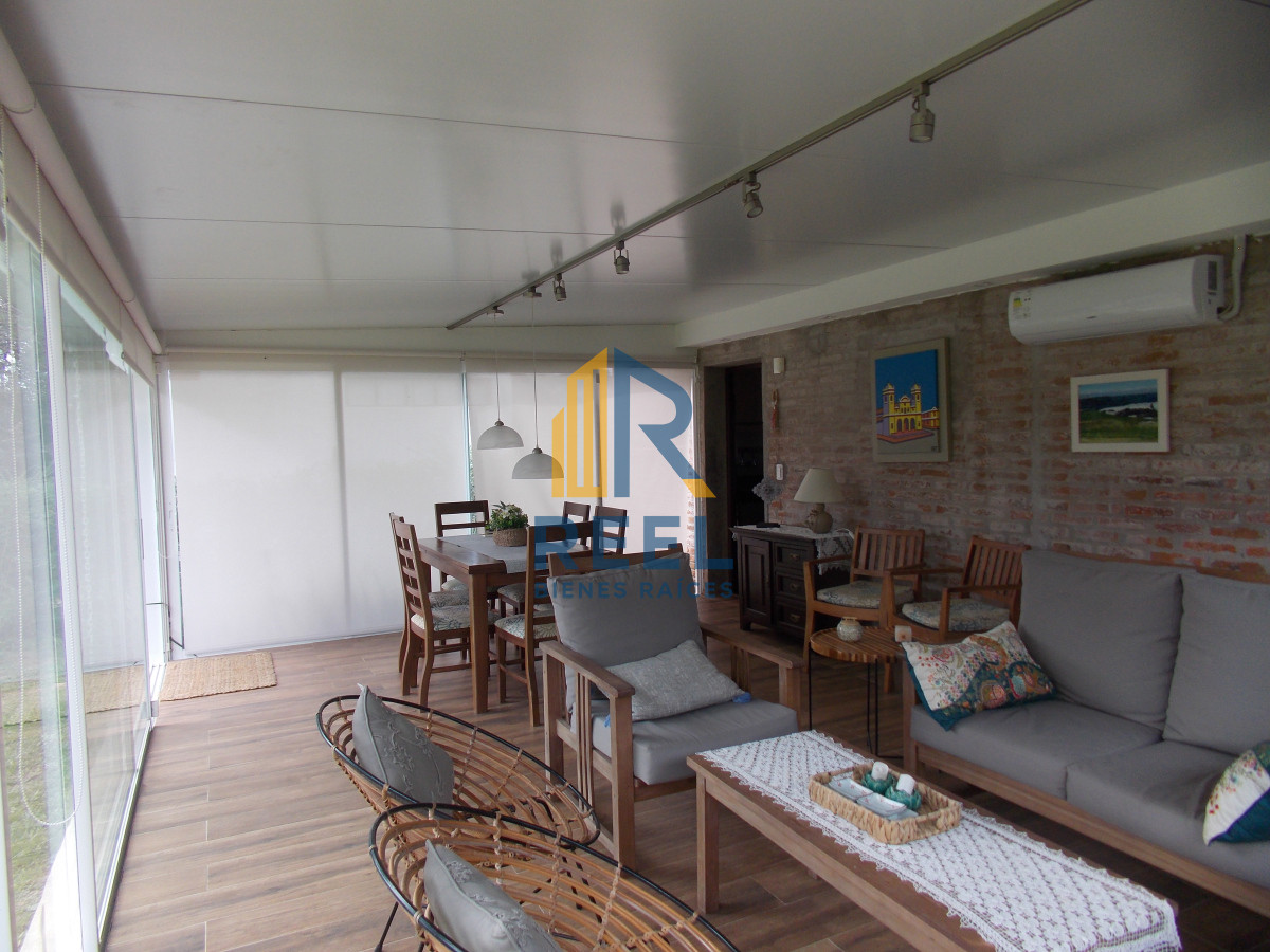 Casa ID.312 - PRECIOSA CASA EN BALNEARIO BS.AS Reciclada