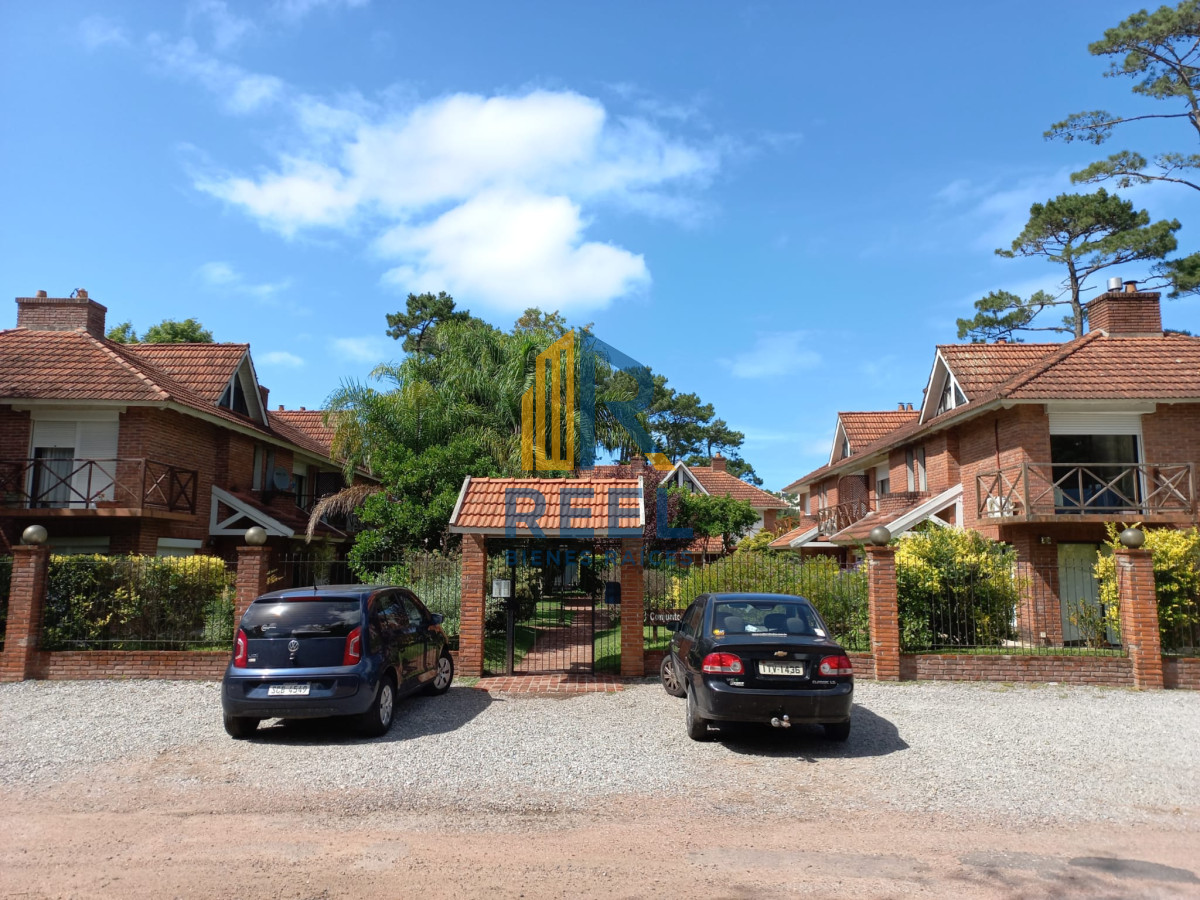 Apartamento ID.80 - DUPLEX TIPO CASA ZONA CANTEGRIL