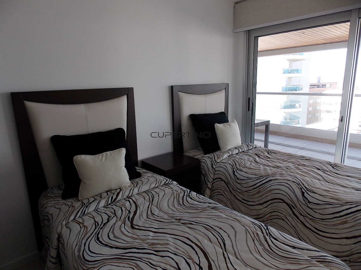 Apartamento ID.136 - Apartamento en Brava, 2 dormitorios y medio