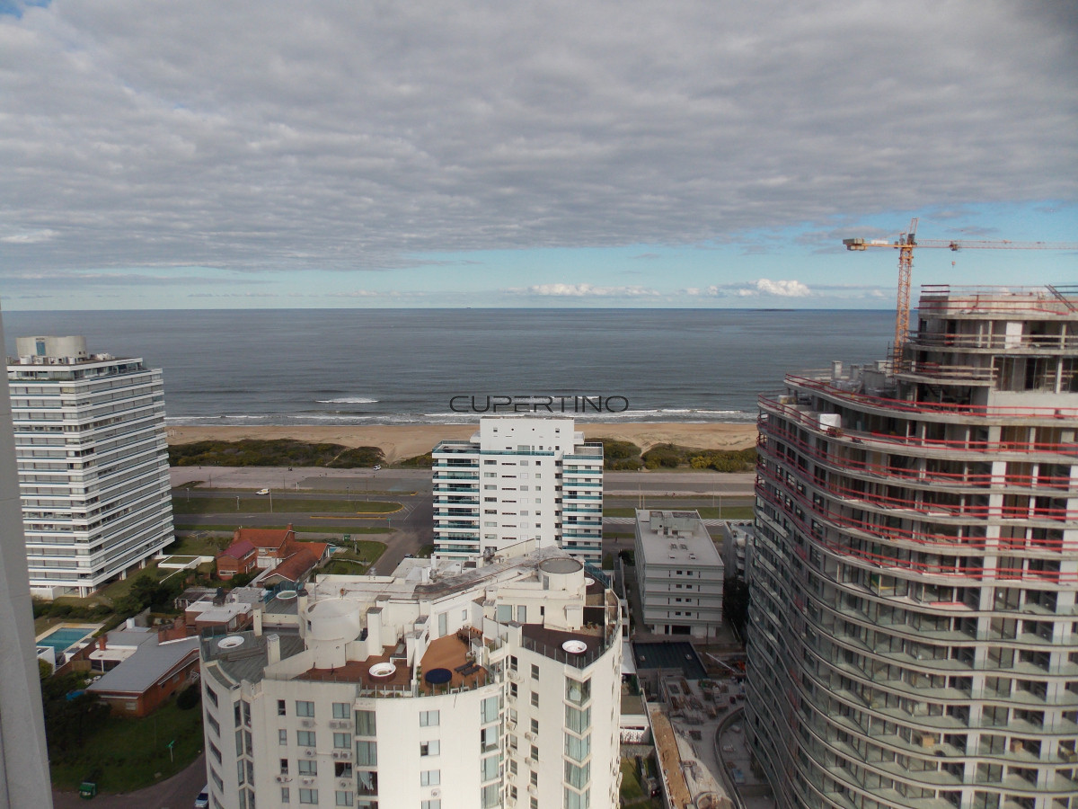 Apartamento ID.137 - PISO ALTO EN WIND TOWER - EXCELENTES AMENITIES