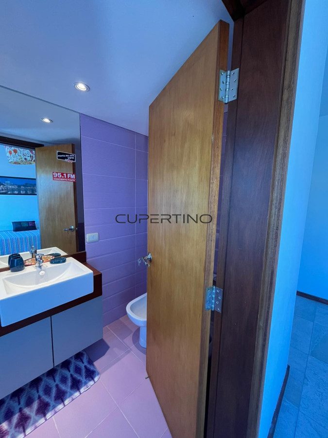 Casa ID.122 - MANANTIALES A 2 CUADRAS DEL MAR TOTALMENTE RENOVADA