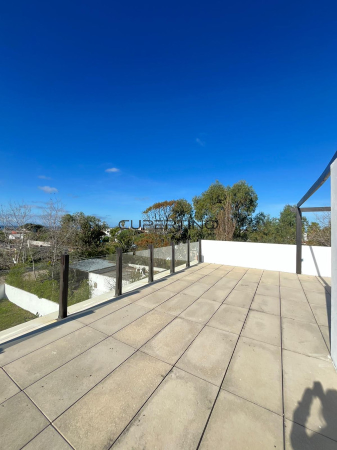 Casa ID.122 - MANANTIALES A 2 CUADRAS DEL MAR TOTALMENTE RENOVADA