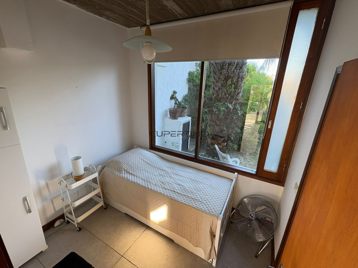 Casa ID.122 - MANANTIALES A 2 CUADRAS DEL MAR TOTALMENTE RENOVADA