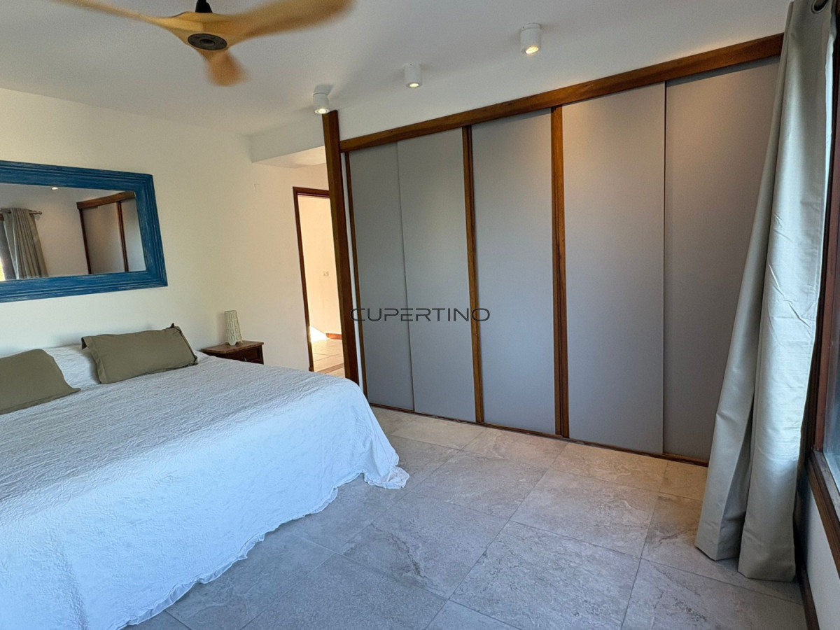 Casa ID.122 - MANANTIALES A 2 CUADRAS DEL MAR TOTALMENTE RENOVADA