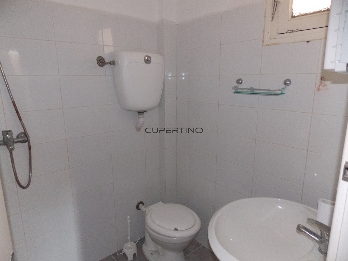 Local Comercial ID.2179 - PENINSULA - EXCELENTE LOCAL SOBRE CALLE GORLERO !!!