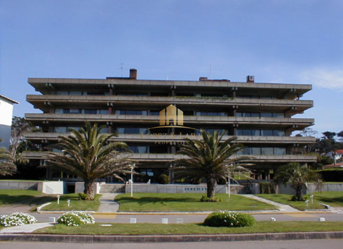 Apartamento ID.162 - MUY BUEN APARTAMENTO FRENTE AL MAR