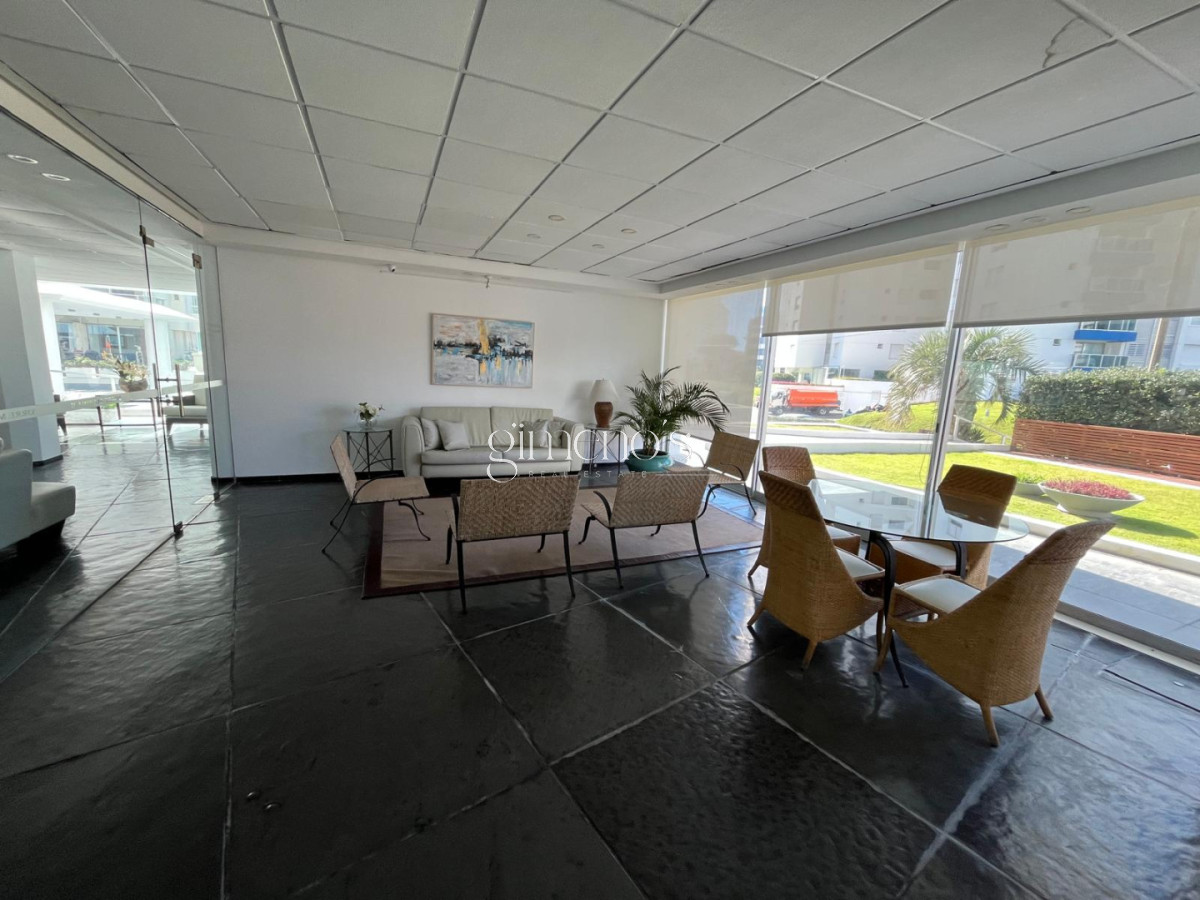 Apartamento ID.1526 - BRAVA, A 100 MTS DEL MAR. COMODO APARTAMENTO CON MUY BUENOS SERVICIOS