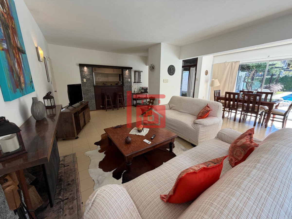 Casa ID.496 - RINCON DEL INDIO PARADA 23