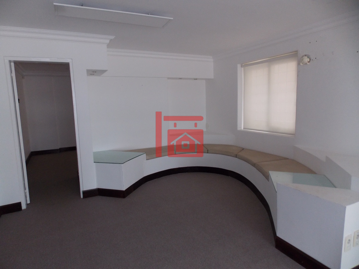 Local Comercial ID.369 - PENINSULA - EXCELENTE LOCAL SOBRE CALLE GORLERO !!!