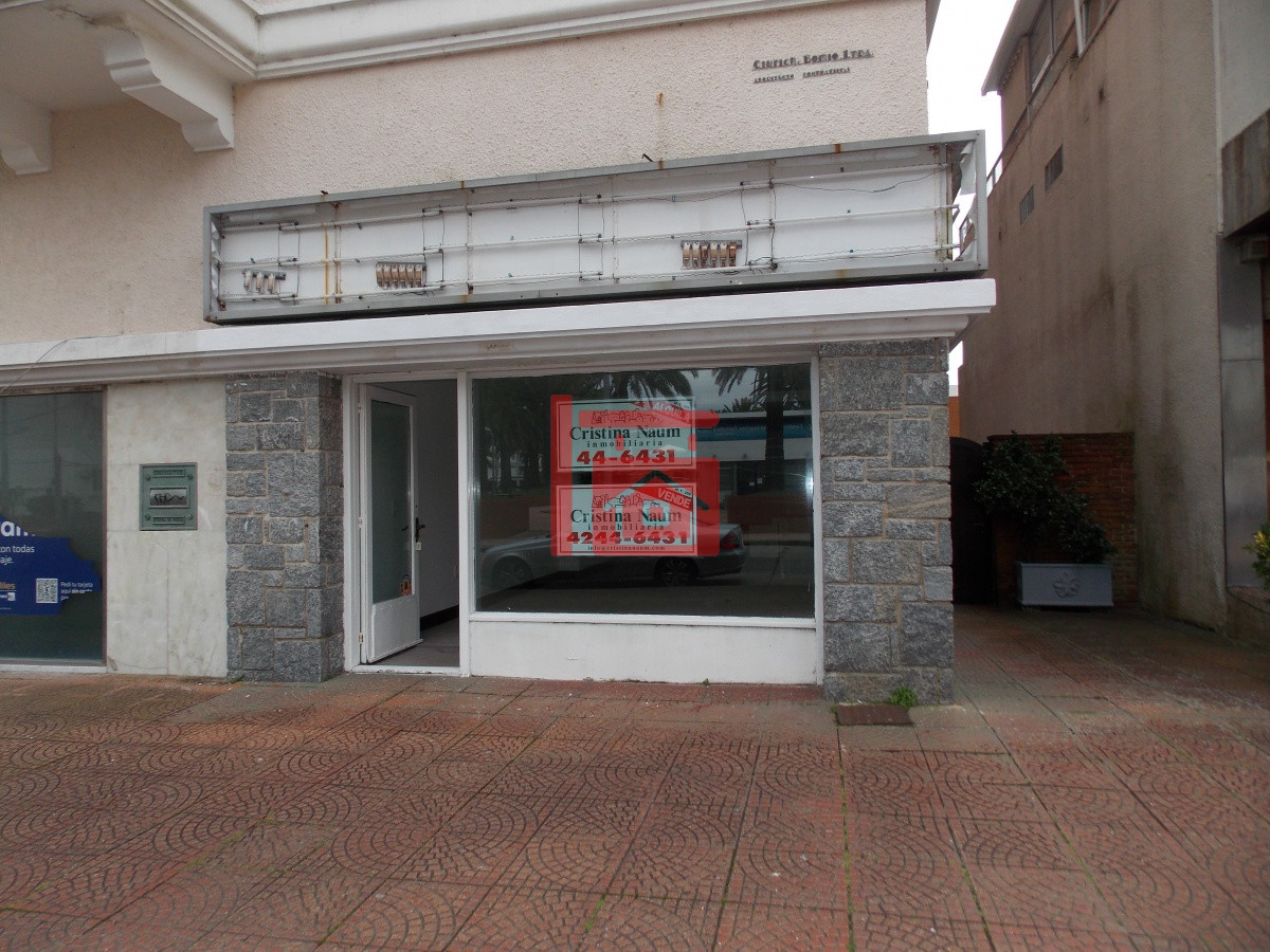 Local Comercial ID.369 - PENINSULA - EXCELENTE LOCAL SOBRE CALLE GORLERO !!!