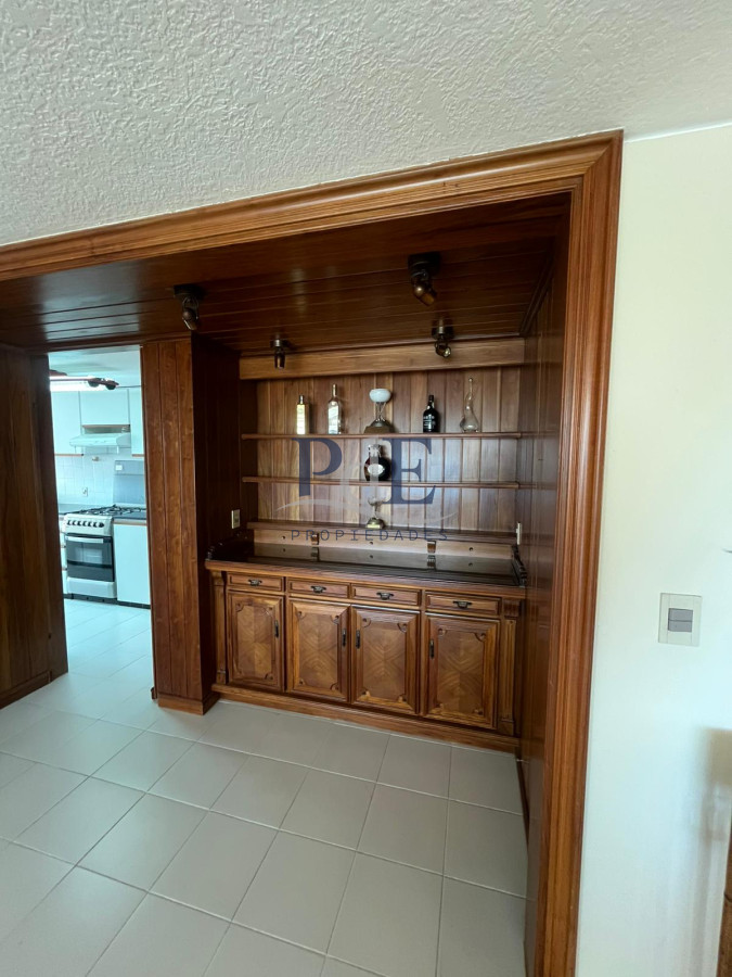 Apartamento en Playa Brava 4 Dormitorios Frente al mar. - Imagen 7