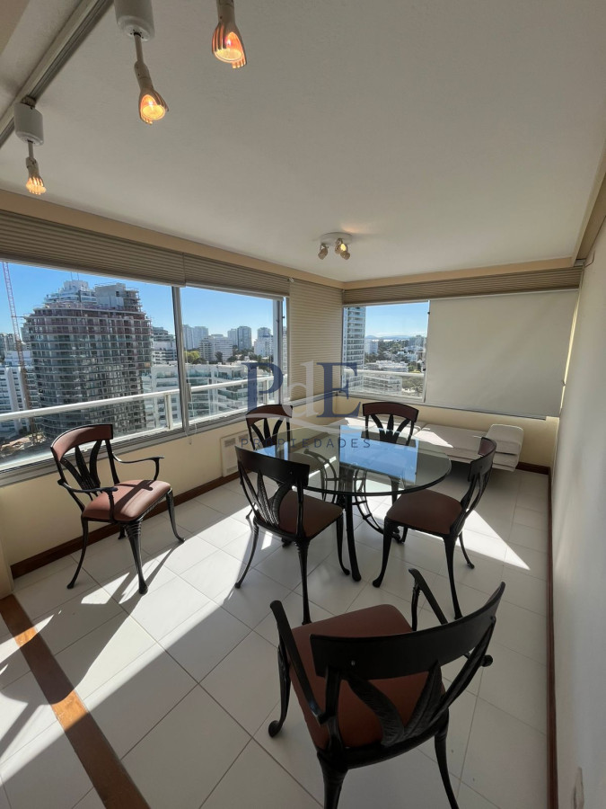 Apartamento en Playa Brava 4 Dormitorios Frente al mar. - Imagen 6