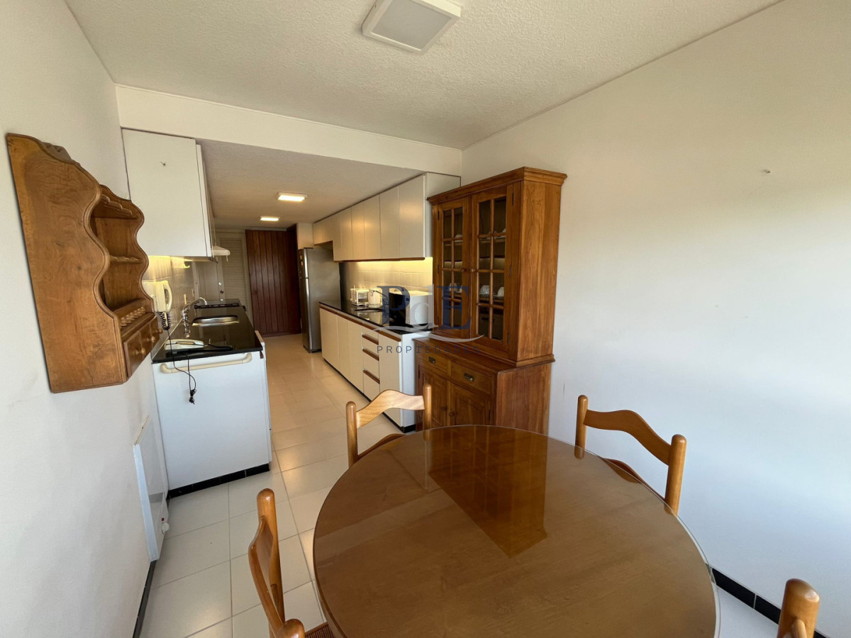 Apartamento en Playa Brava 4 Dormitorios Frente al mar. - Imagen 22