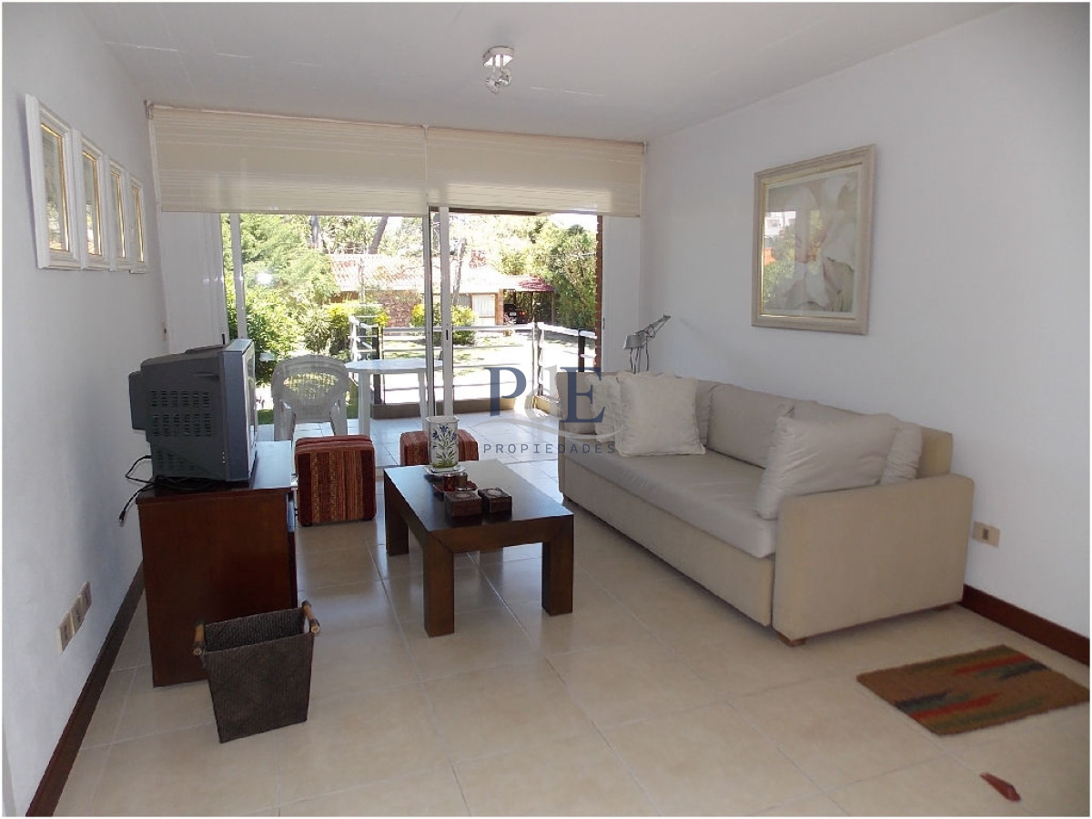 Apartamento en Rincón del Indio, a 1 cuadra del mar