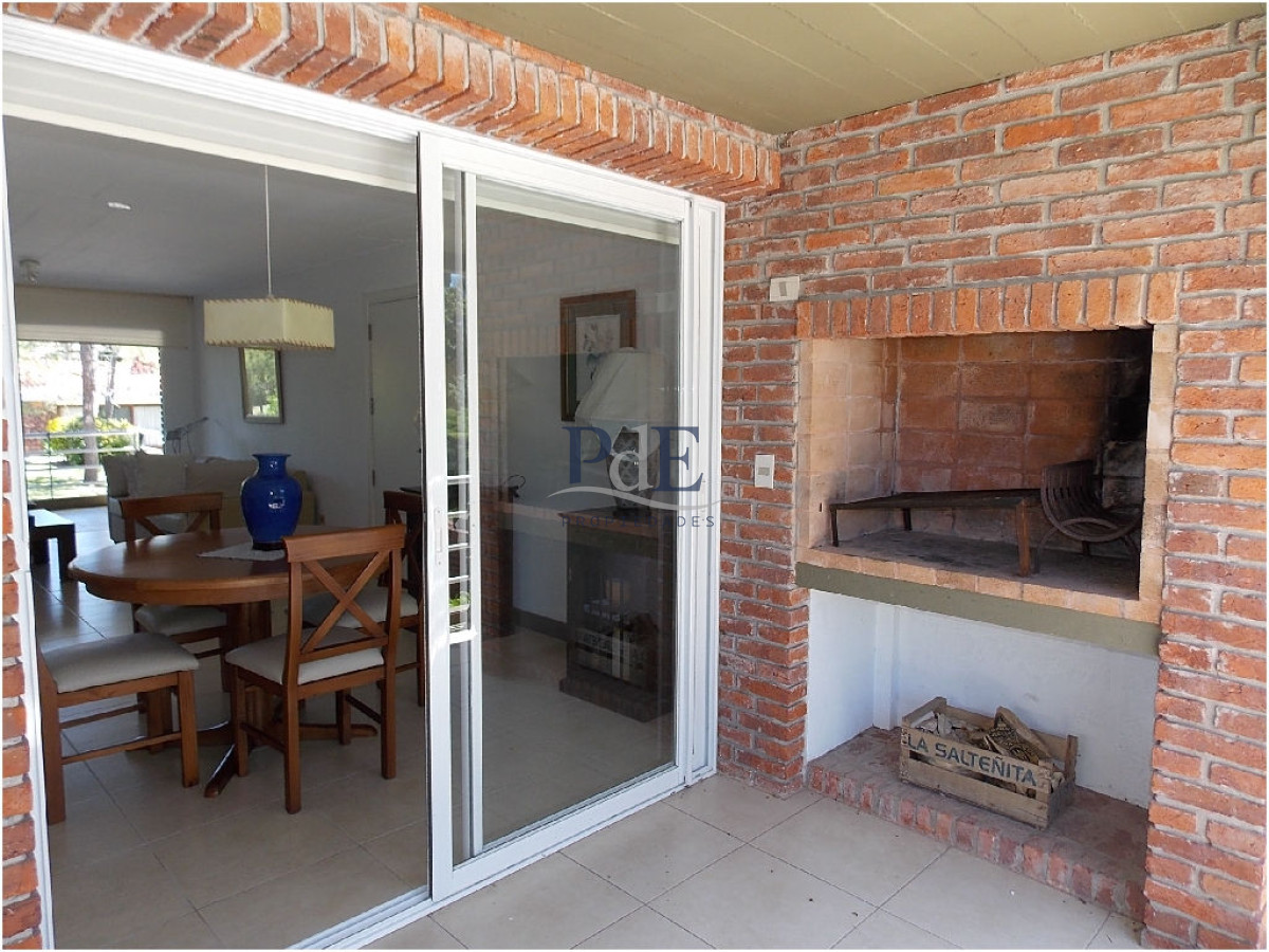 Apartamento en Rincón del Indio, a 1 cuadra del mar - Imagen 16