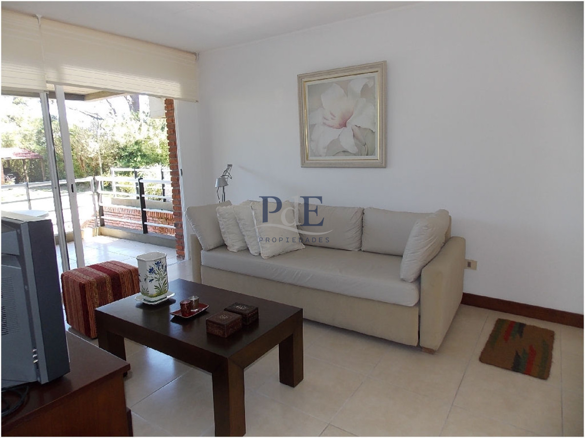 Apartamento en Rincón del Indio, a 1 cuadra del mar - Imagen 17