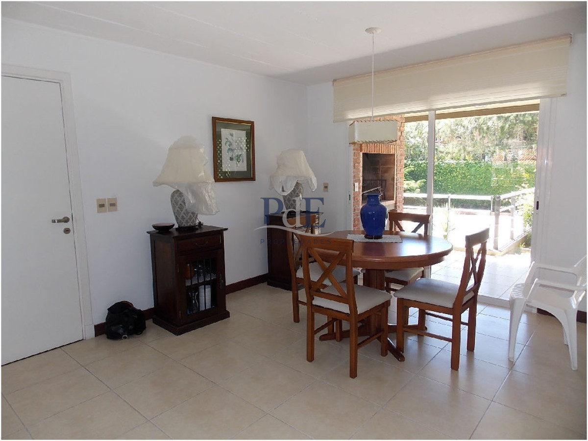 Apartamento en Rincón del Indio, a 1 cuadra del mar - Imagen 18