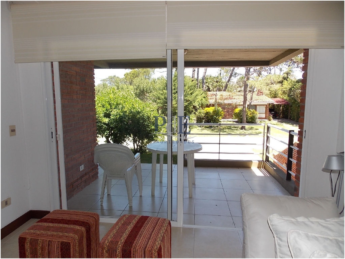 Apartamento en Rincón del Indio, a 1 cuadra del mar - Imagen 2