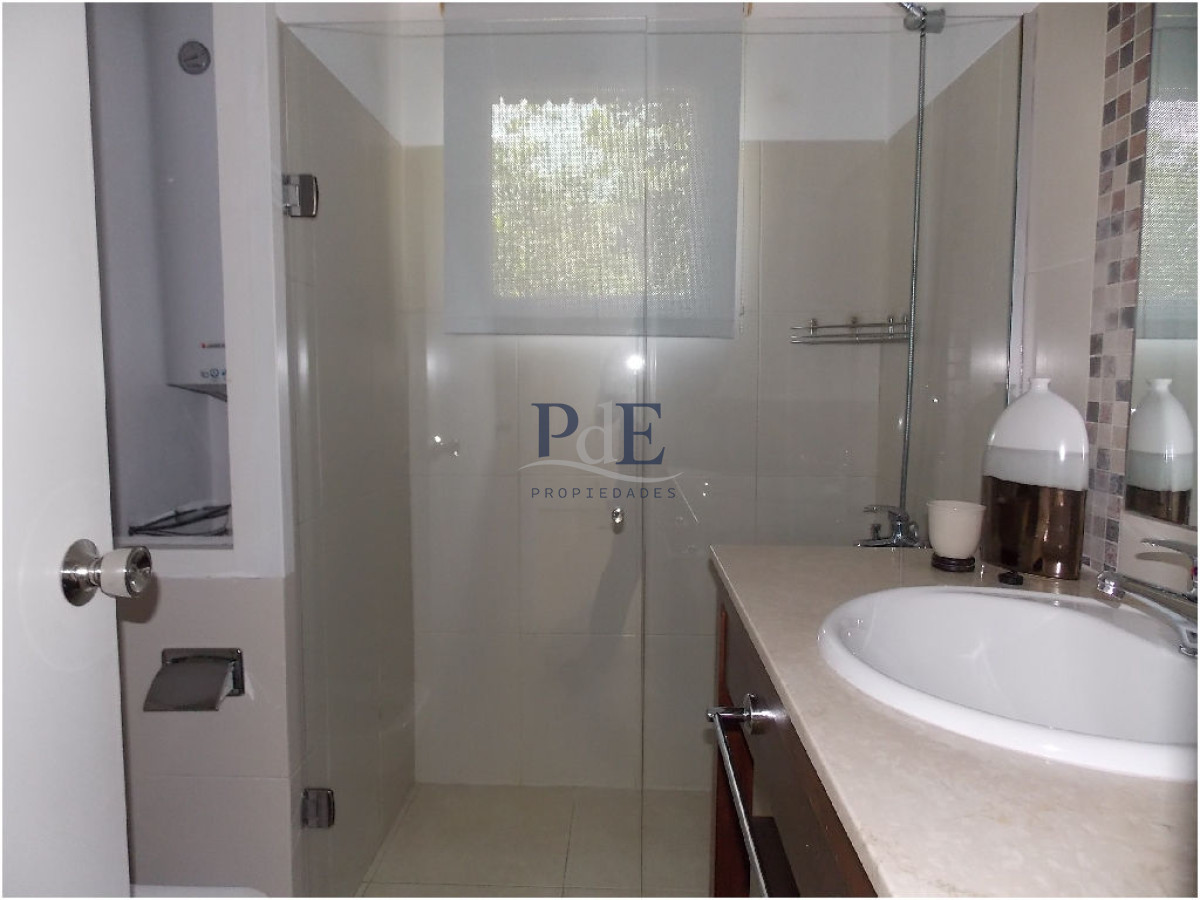 Apartamento en Rincón del Indio, a 1 cuadra del mar - Imagen 21