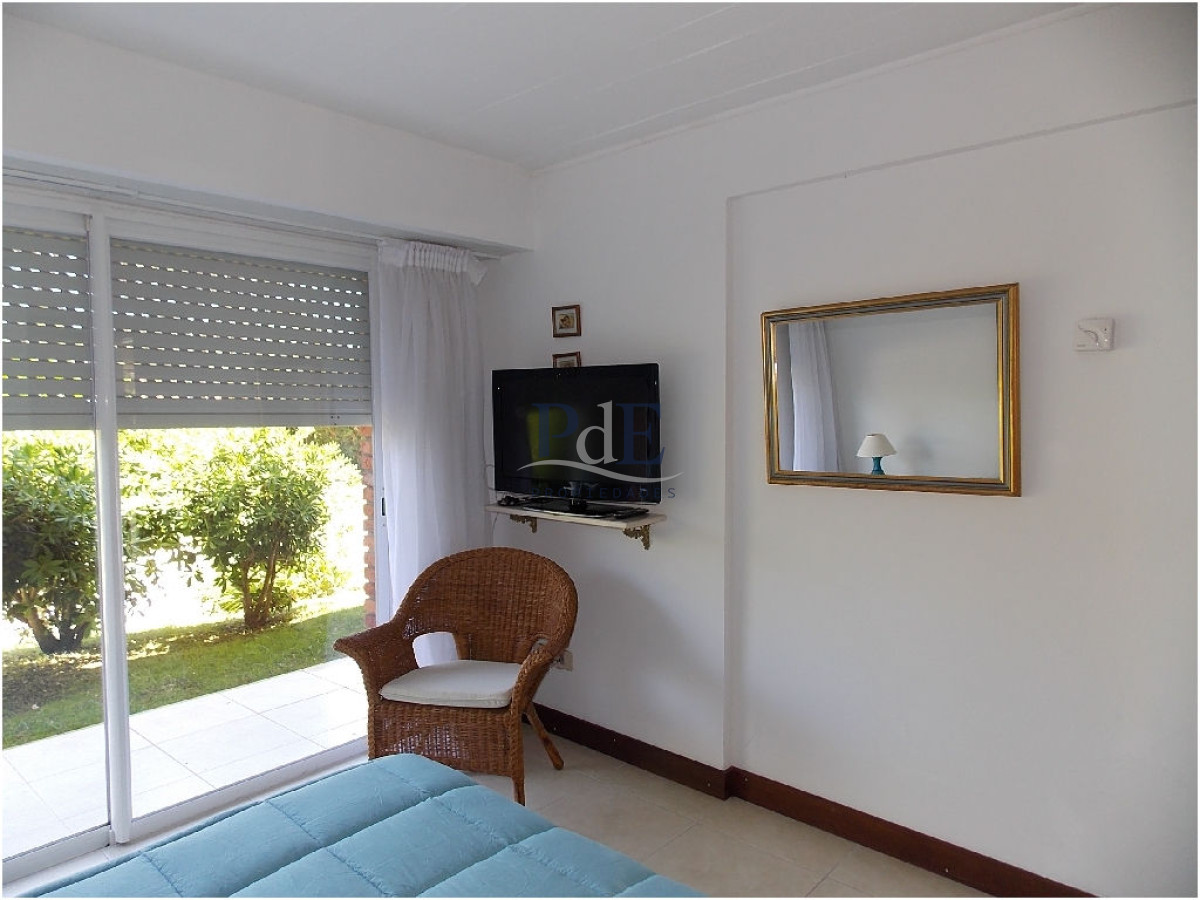 Apartamento en Rincón del Indio, a 1 cuadra del mar - Imagen 24