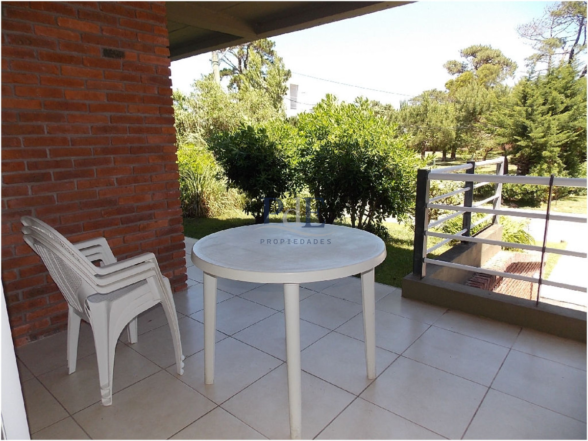 Apartamento en Rincón del Indio, a 1 cuadra del mar - Imagen 3