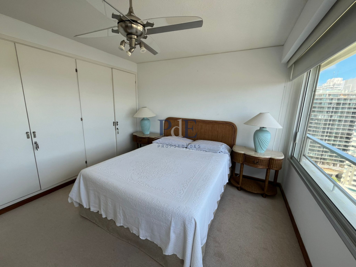 Apartamento en Playa Brava 4 Dormitorios Frente al mar. - Imagen 36