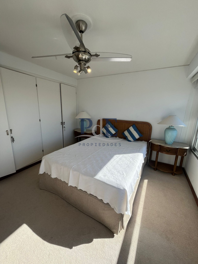 Apartamento en Playa Brava 4 Dormitorios Frente al mar. - Imagen 14