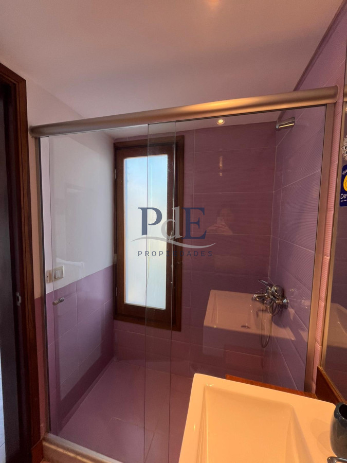 Manantiales casa de 4 dorm y 4 baños a 200 mts del Mar. - Imagen 48