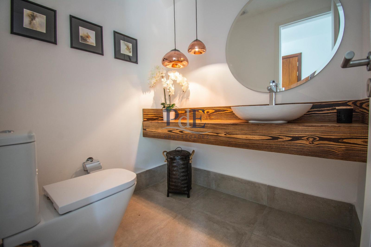 EXCELENTE CASA !!!!! - Imagen 8